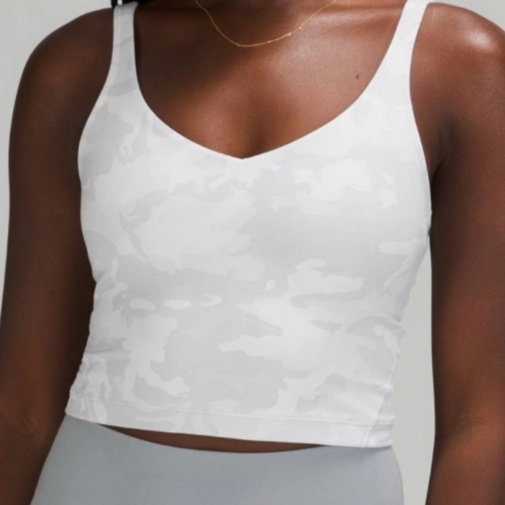 Lululemon Align Tank Incognito Camo
Alpine White Multi (Size 4)
